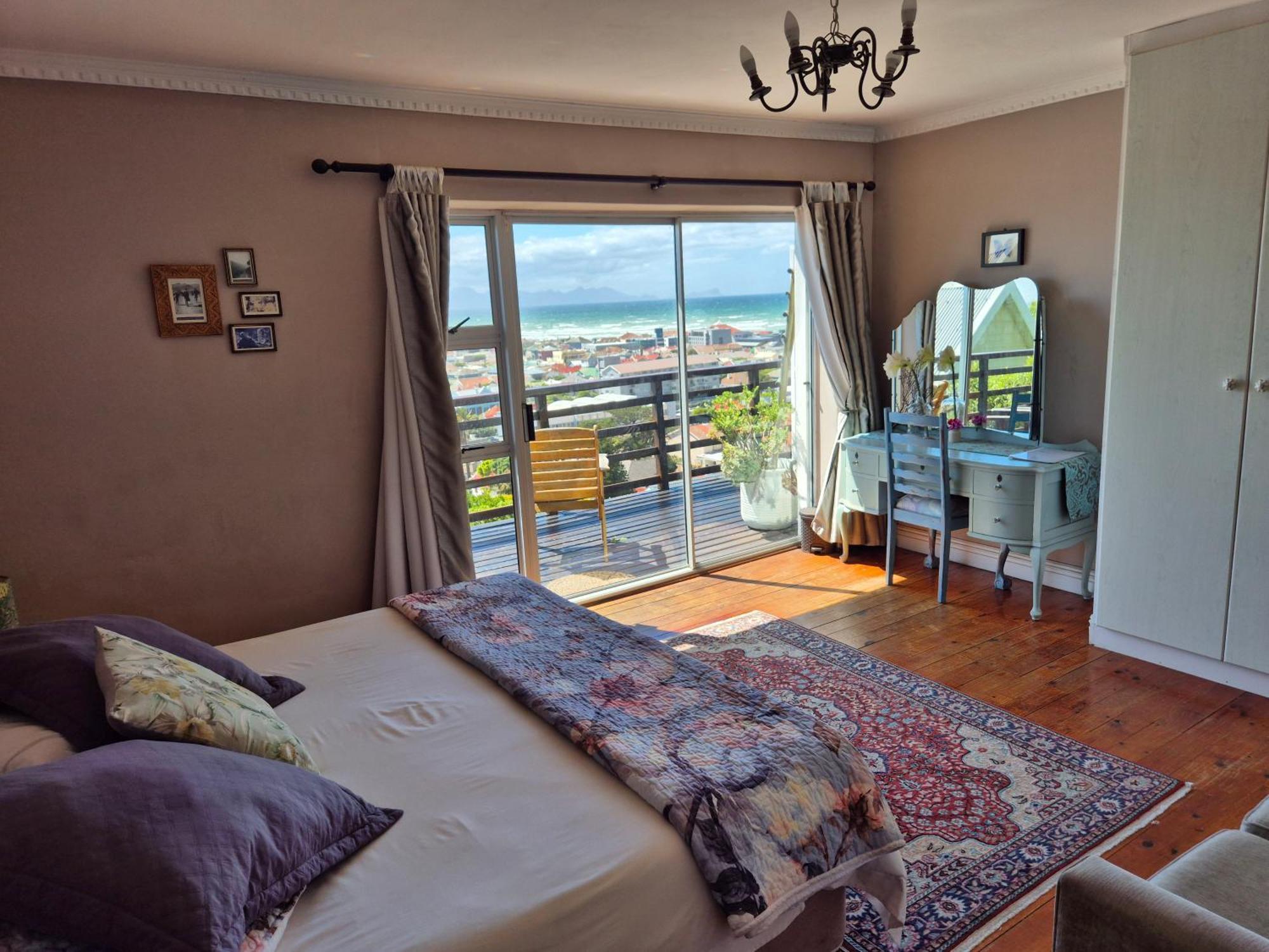Bluebottle Guest house 3*